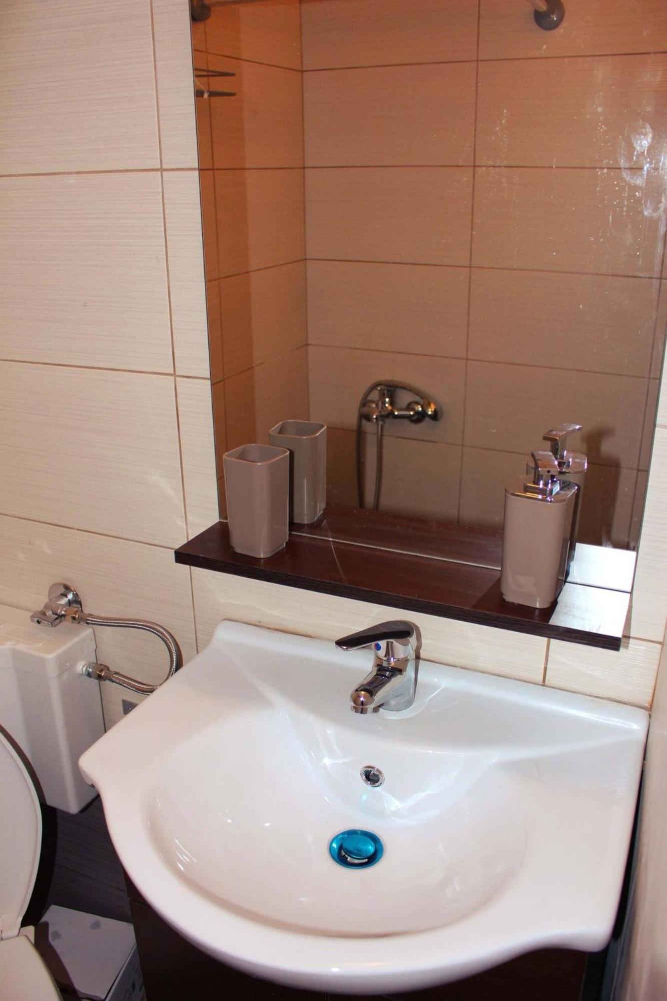 Apartment Amazing Next To Center 10 Minutes Walk No1